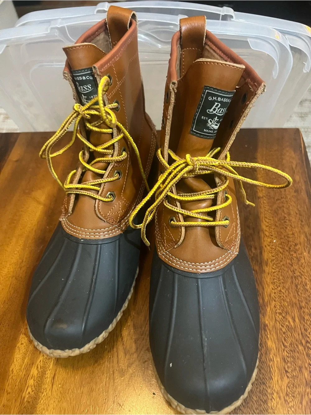 Bass Classic Two-Tone Duck Boots in Caramel Brown and Black Men’s 10